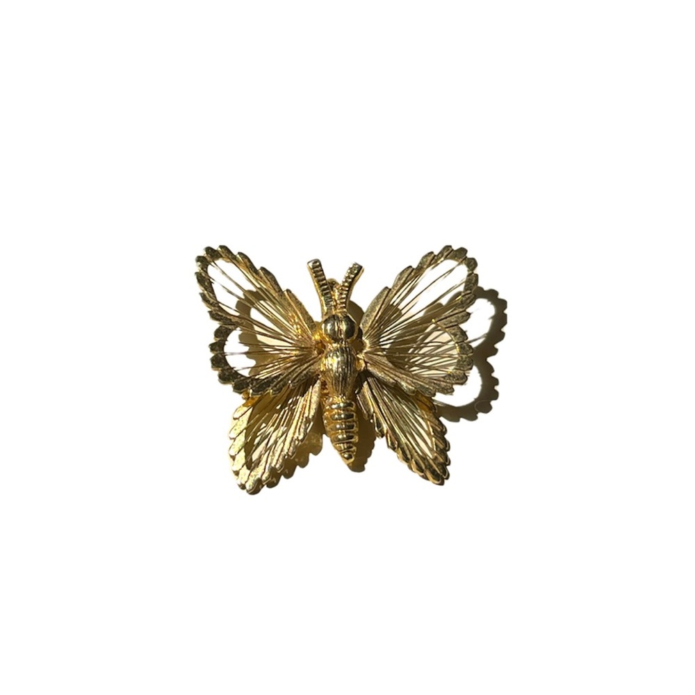 ✧ Butterfly filigree pendant